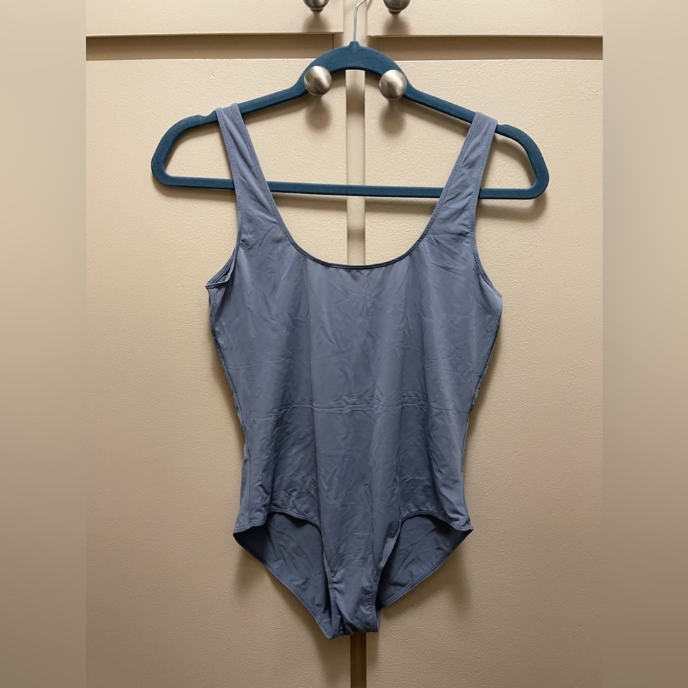 Parade Sleeveless Bodysuit Graphite Size M (New With Original Packaging)